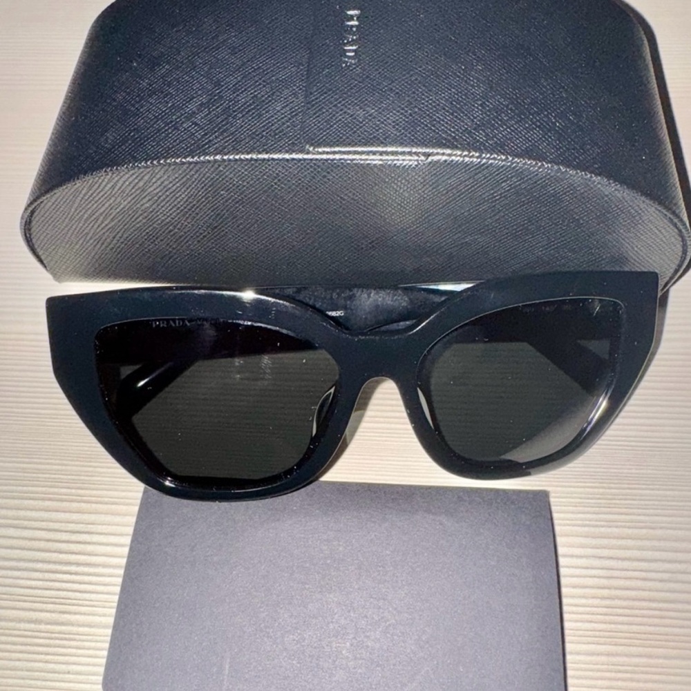 Prada Black Sunglasses Accessories Collection